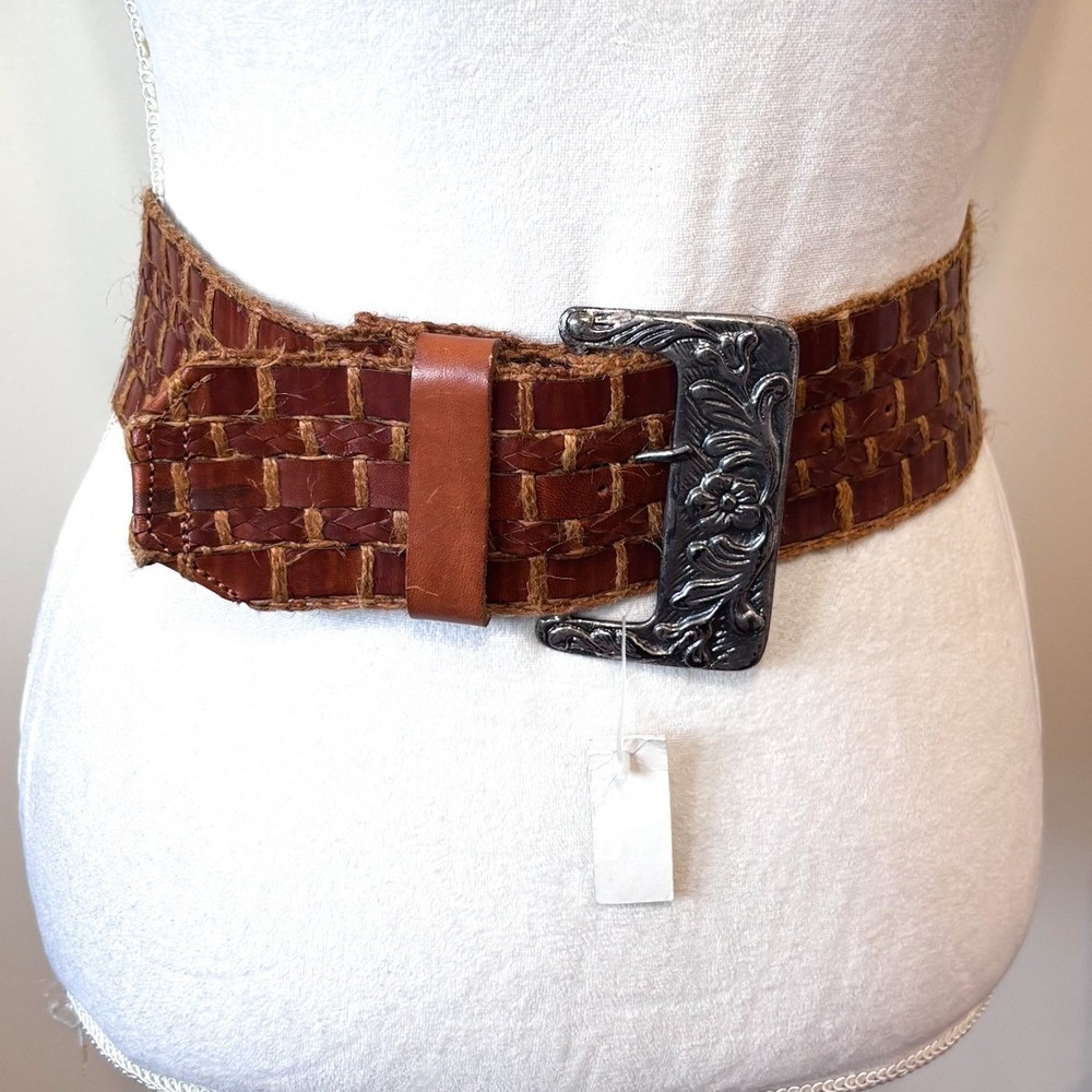 Vintage Womens Western Woven Leather Belt Medium Brown Boho Floral Buckle Italy